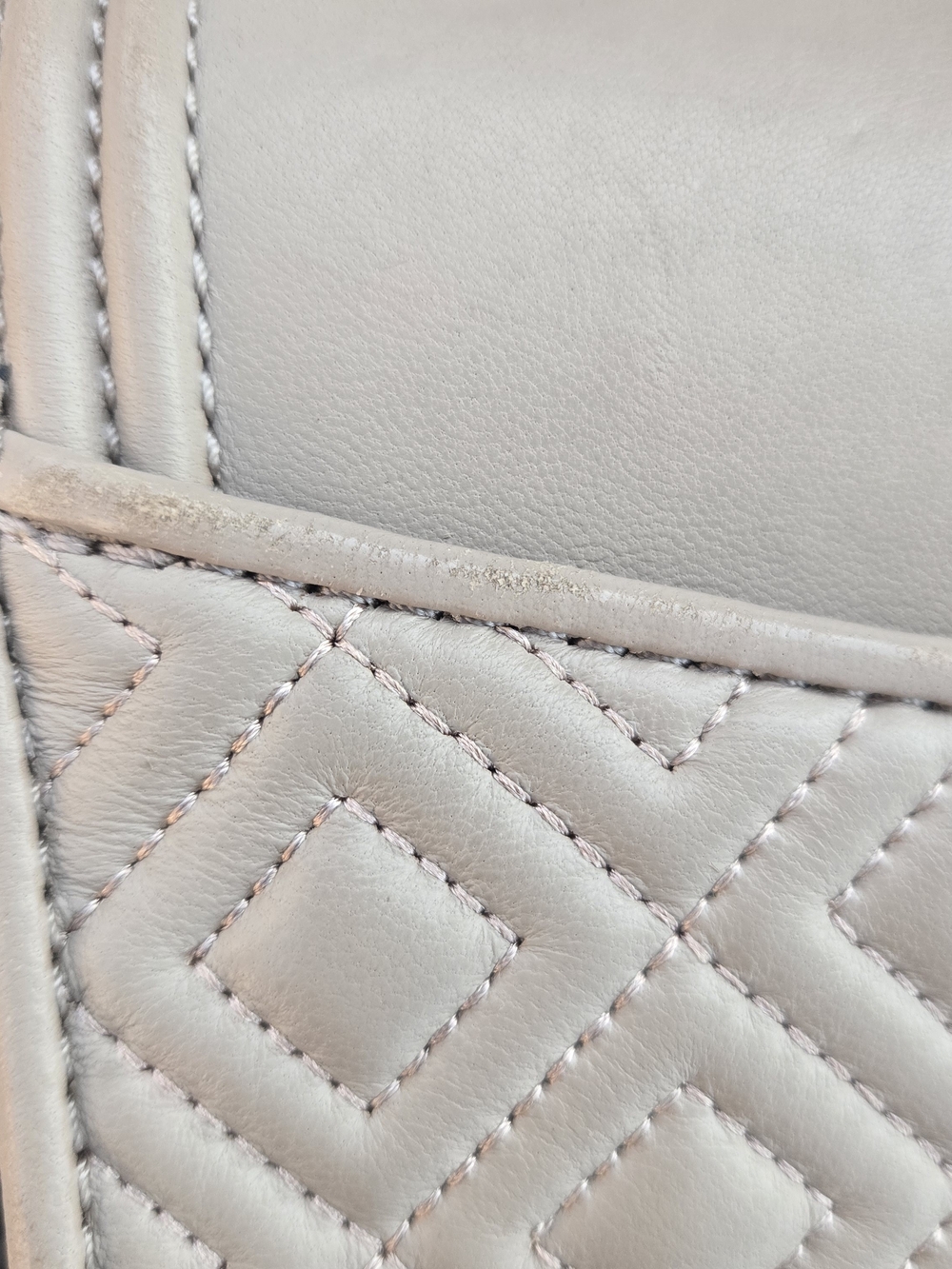 Tory Burch Beige Quilted Leather Chain Shoulder Bag - Picture 8 of 17